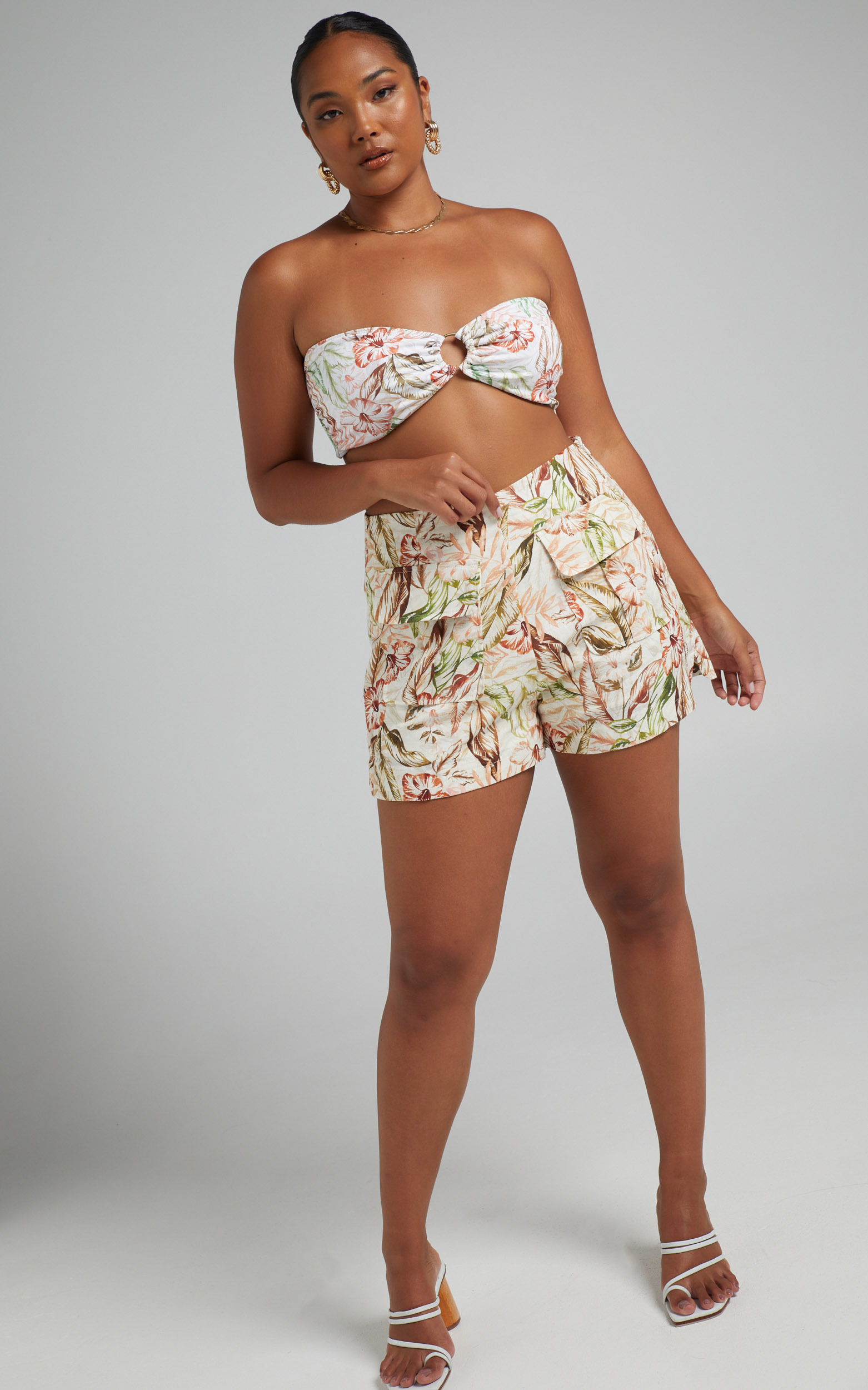Charlie Holiday - TOPANGA BANDEAU in HIBISCUS - L, WHT1, hi-res image number null
