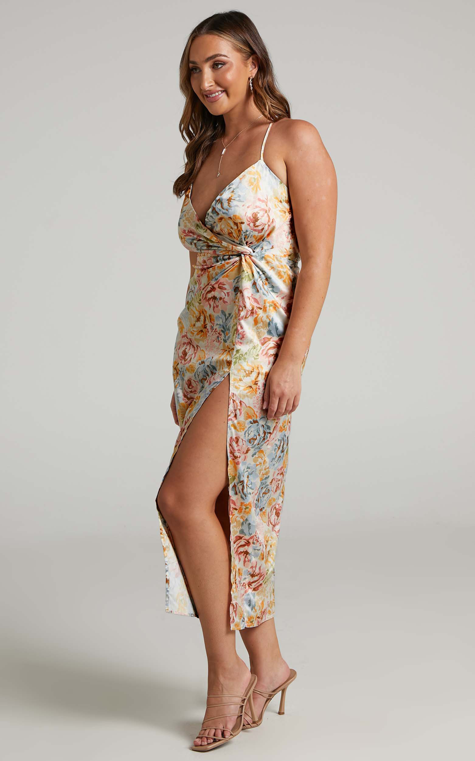 Kinsley Twist front midi Dress in Summer Lovin Floral - 04, MLT1, hi-res image number null