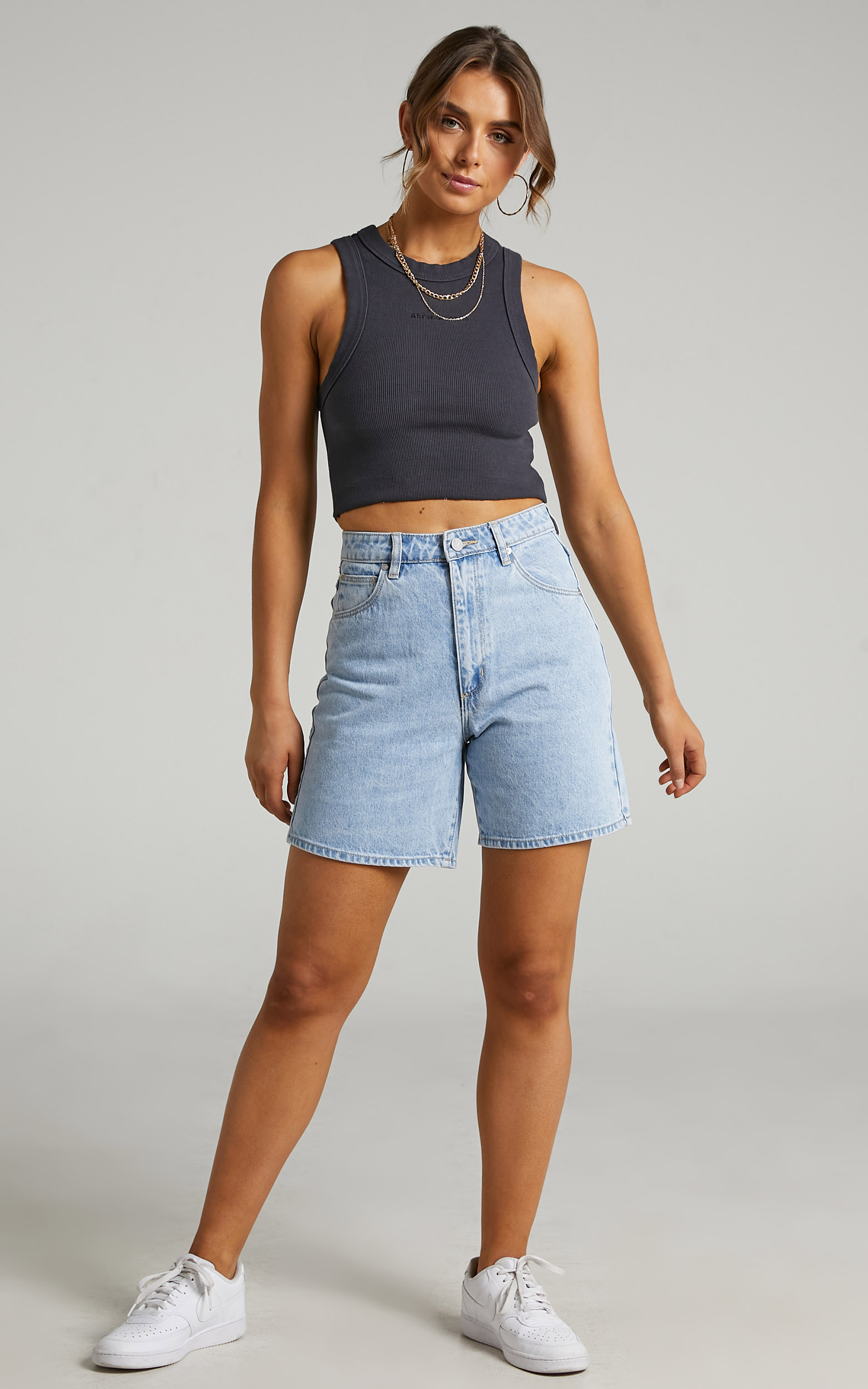 Abrand - A Carrie Denim Short in Walk Away - 06, BLU1, hi-res image number null