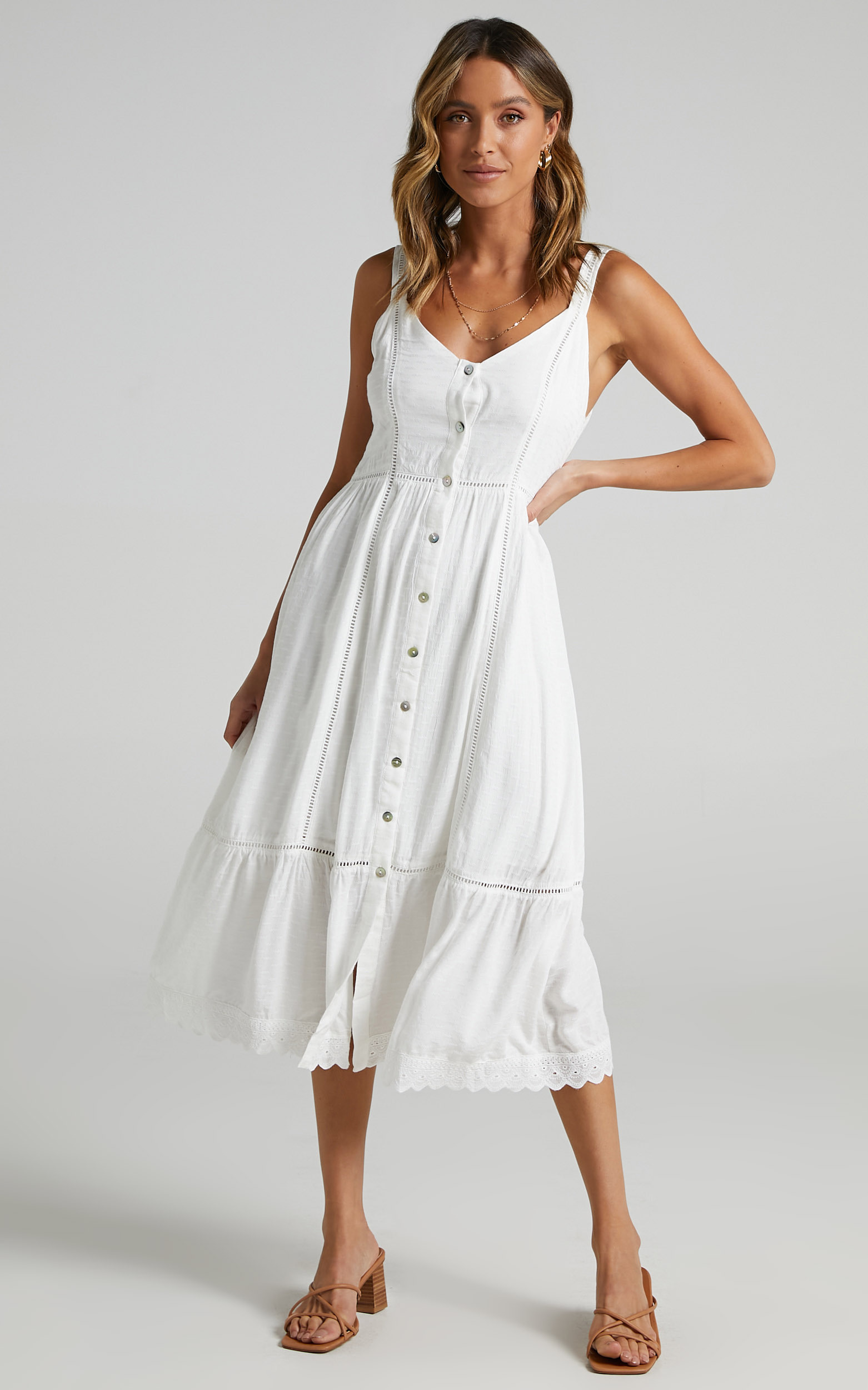 Roberts dress in White - 06, WHT1, hi-res image number null
