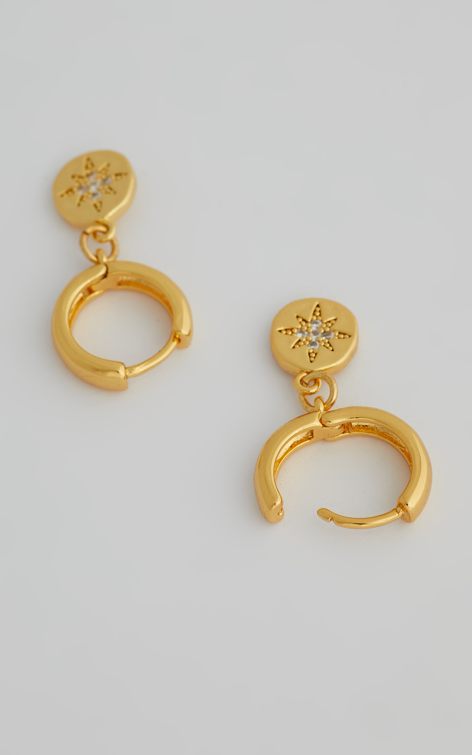 DELLA Star Pendant Hoop EARRINGS in Gold - NoSize, GLD1, hi-res image number null