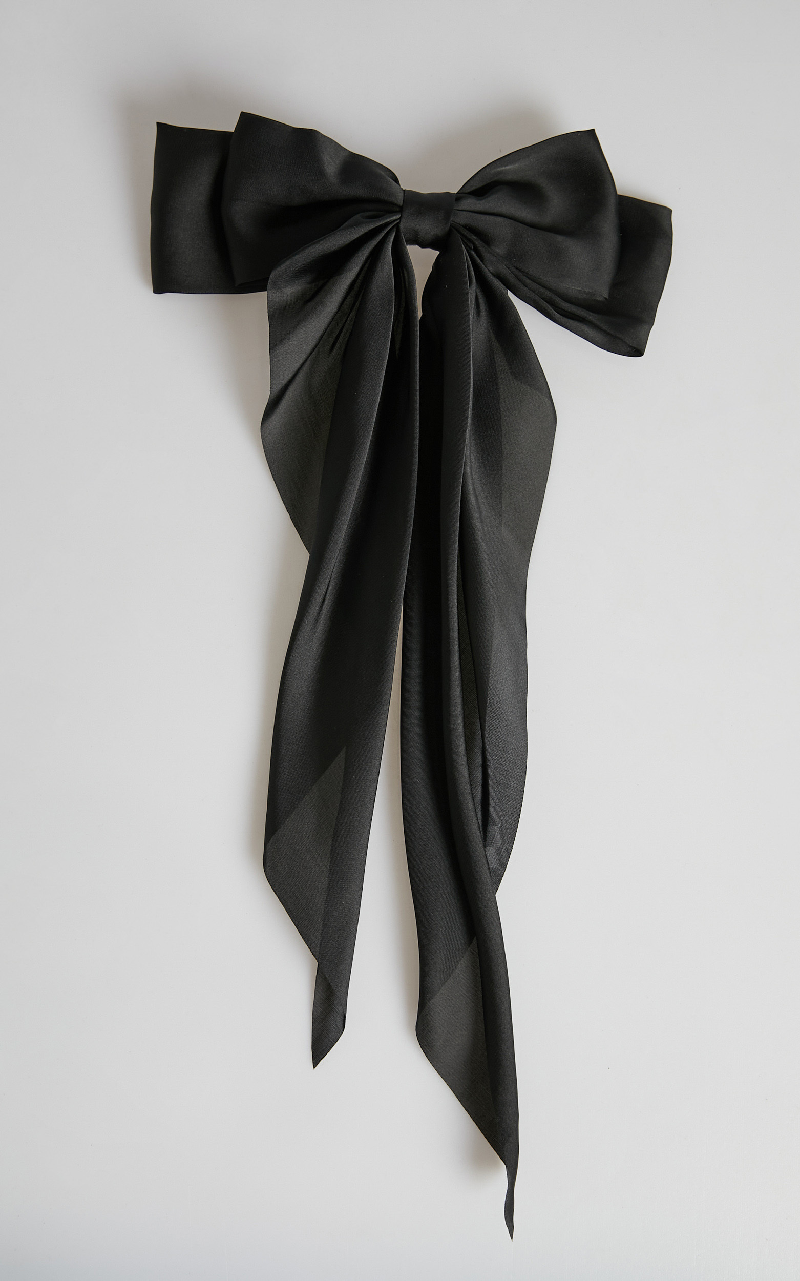 Xianee Oversized Bow in Black - NoSize, BLK1, hi-res image number null