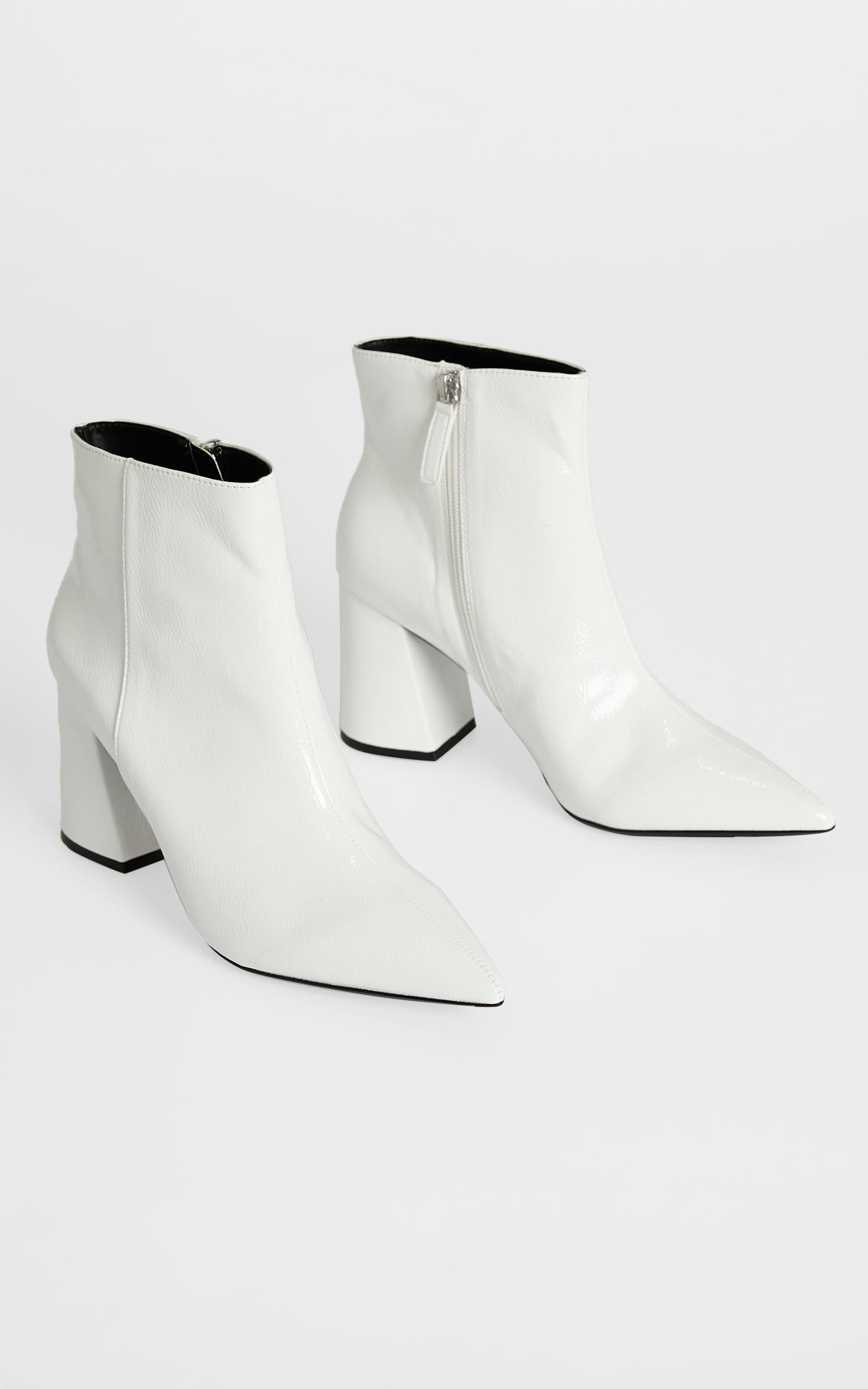 Therapy - Cleo Boots in White Crinkle Patent - 05, WHT3, hi-res image number null