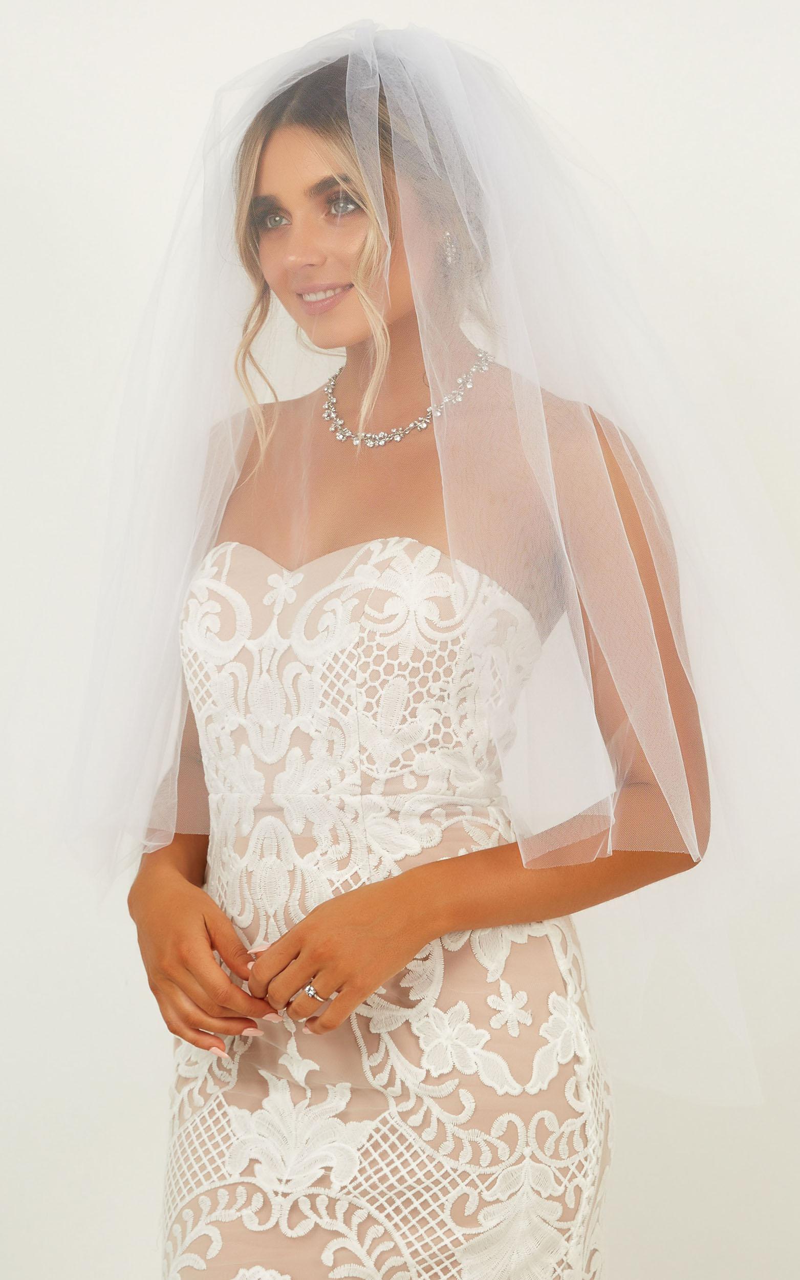 Feel The Love Veil In White, White, hi-res image number null